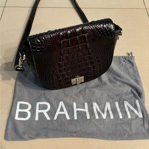 BRAHMIN Brown Croc Leather SONNY petite crossbody bag, Rare, EUC.